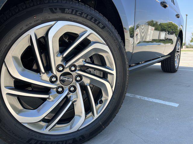 new 2025 Lincoln Navigator car, priced at $98,822