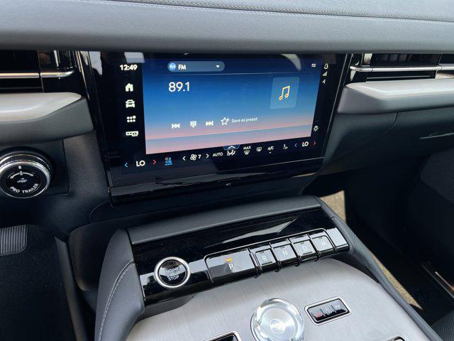 new 2025 Lincoln Navigator car, priced at $98,822