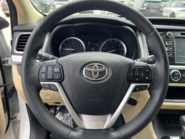 used 2018 Toyota Highlander car, priced at $27,499