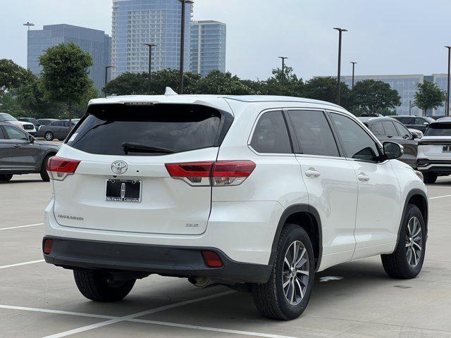 used 2018 Toyota Highlander car, priced at $27,499