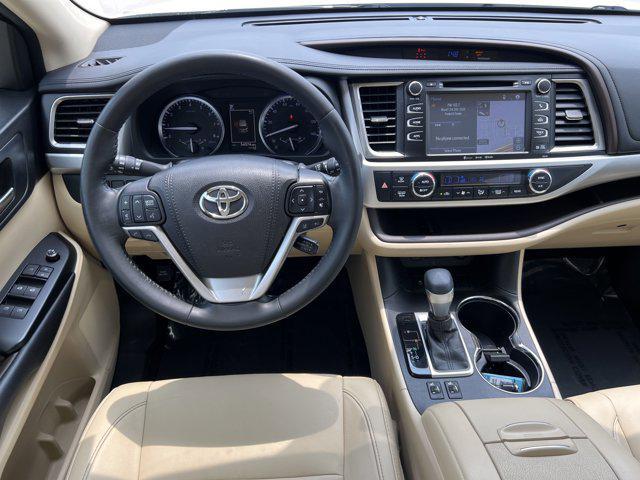 used 2018 Toyota Highlander car, priced at $27,499