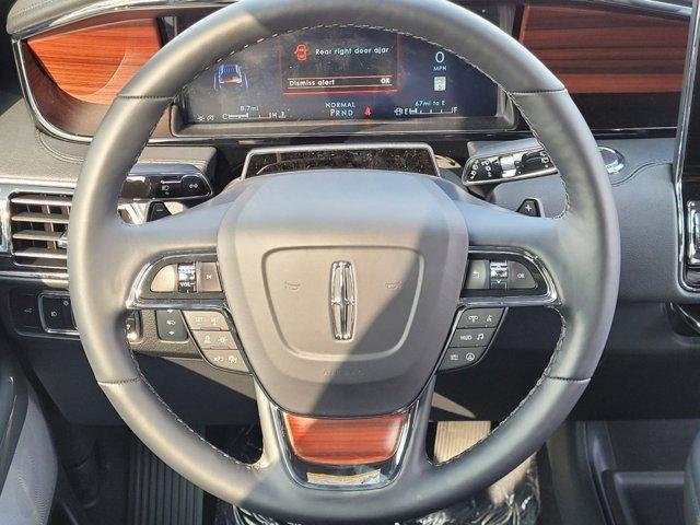 new 2024 Lincoln Navigator car, priced at $101,660