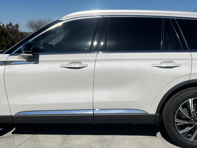 new 2025 Lincoln Aviator car, priced at $81,250