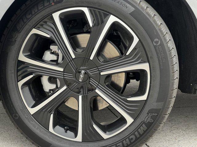 new 2025 Lincoln Nautilus car, priced at $57,457