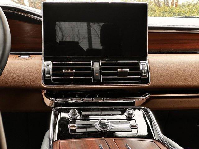 new 2024 Lincoln Navigator car, priced at $102,024