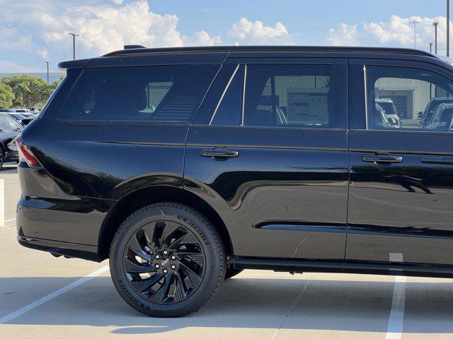 new 2025 Lincoln Navigator car, priced at $103,978