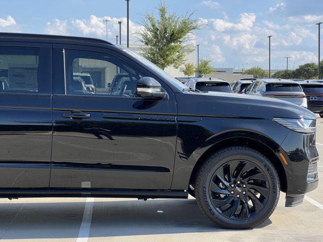 new 2025 Lincoln Navigator car, priced at $103,978