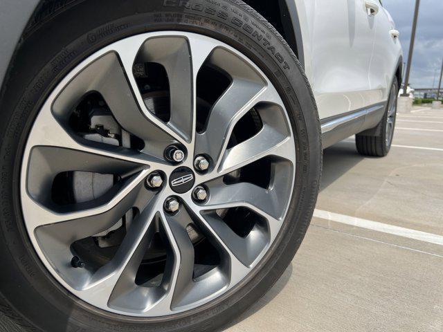 used 2021 Lincoln Nautilus car, priced at $31,999