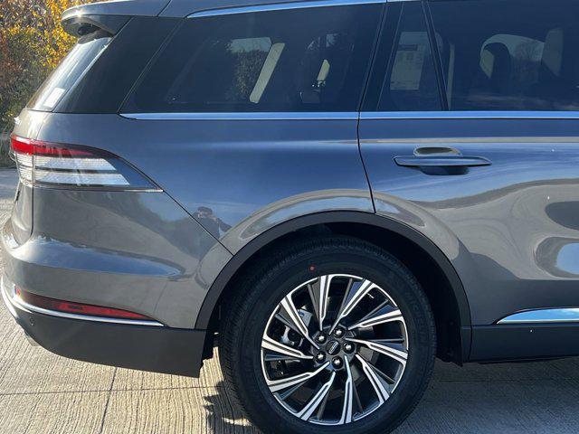 new 2025 Lincoln Aviator car, priced at $61,325