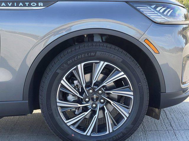 new 2025 Lincoln Aviator car, priced at $61,325