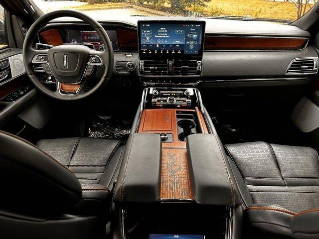 new 2024 Lincoln Navigator L car, priced at $103,901
