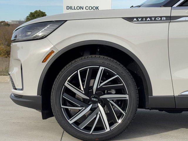 new 2025 Lincoln Aviator car, priced at $80,550