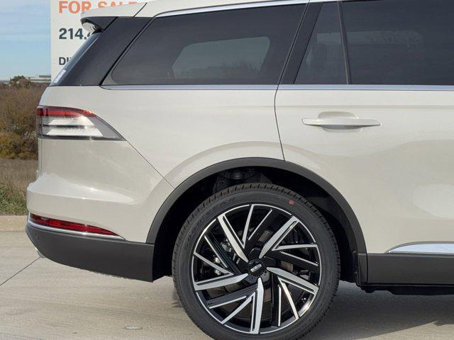 new 2025 Lincoln Aviator car, priced at $80,550