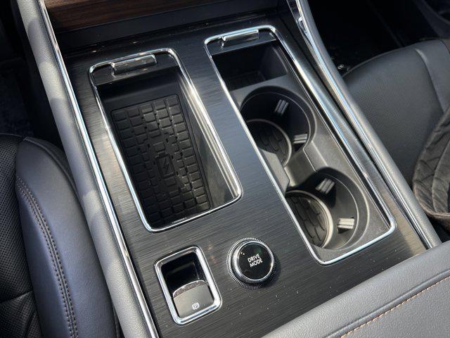new 2025 Lincoln Aviator car, priced at $65,798