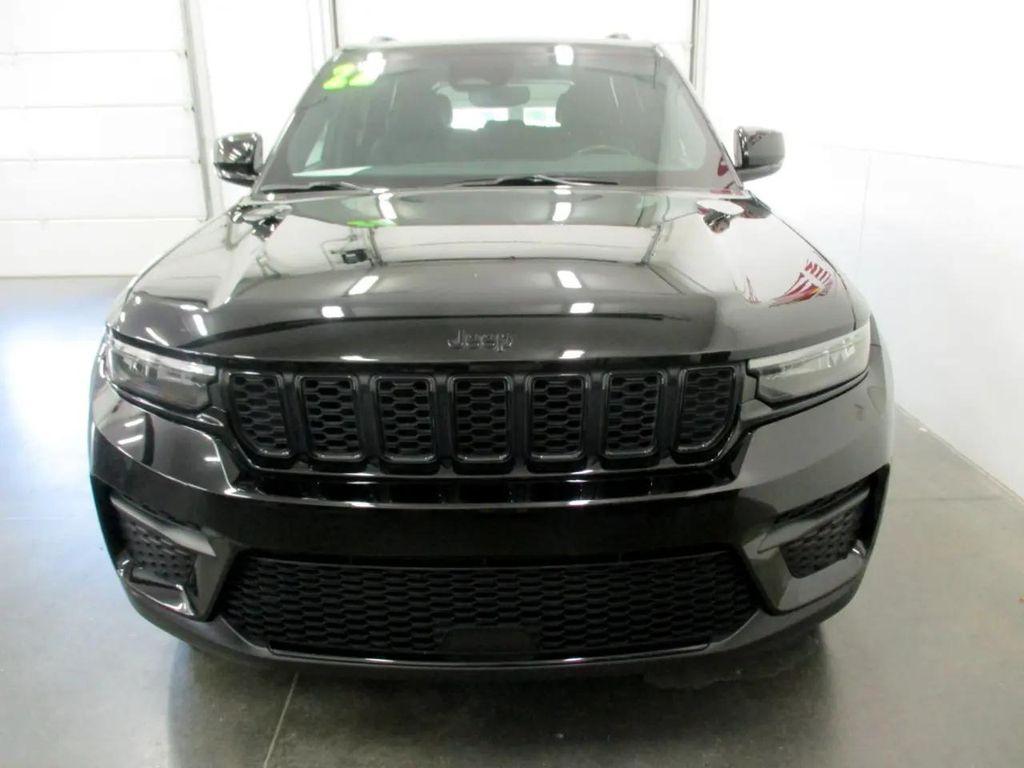 used 2022 Jeep Grand Cherokee car, priced at $32,950