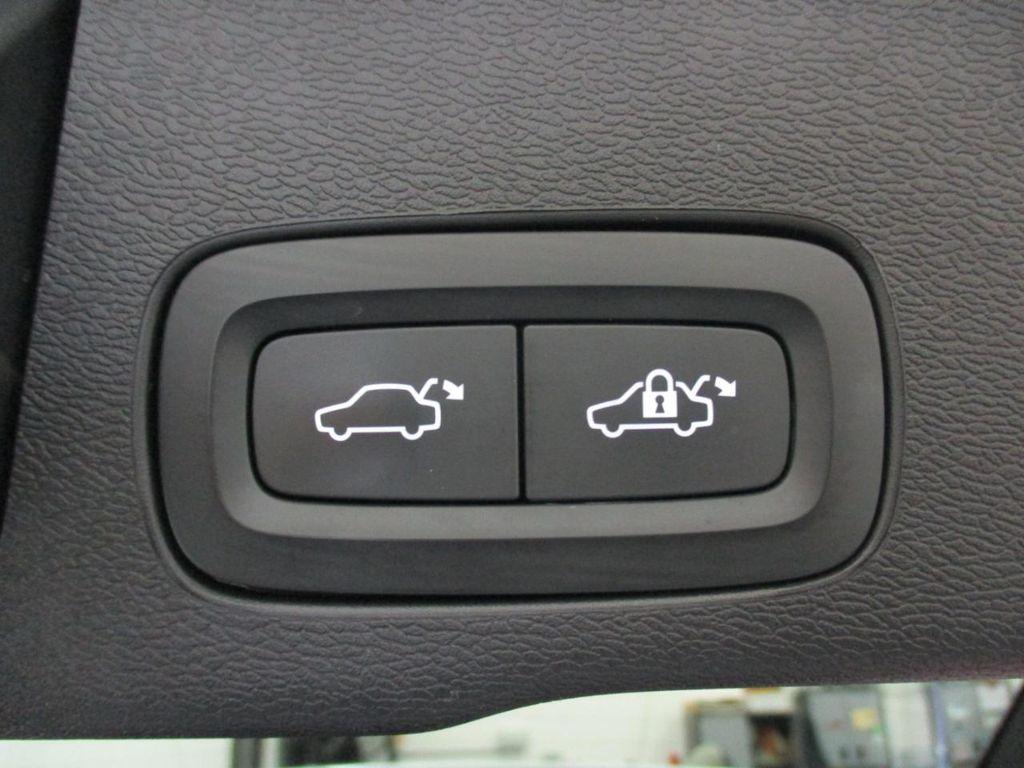 used 2022 Volvo XC60 car, priced at $28,500