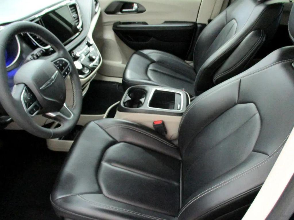 used 2023 Chrysler Pacifica car, priced at $27,500