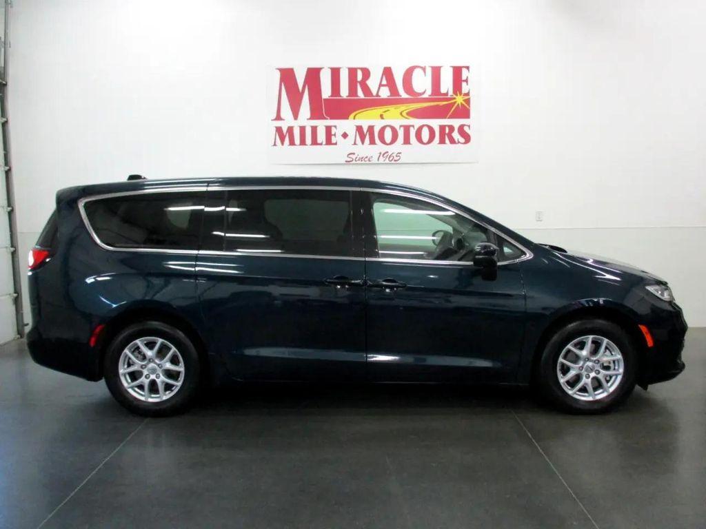 used 2023 Chrysler Pacifica car, priced at $27,500