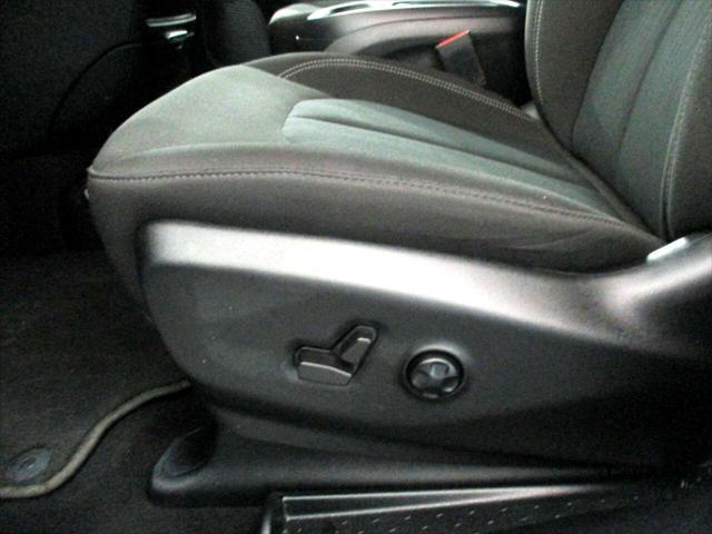 used 2023 Chrysler Pacifica car, priced at $35,250