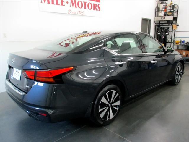 used 2022 Nissan Altima car, priced at $26,500