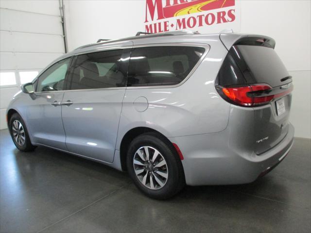 used 2021 Chrysler Pacifica car, priced at $27,950