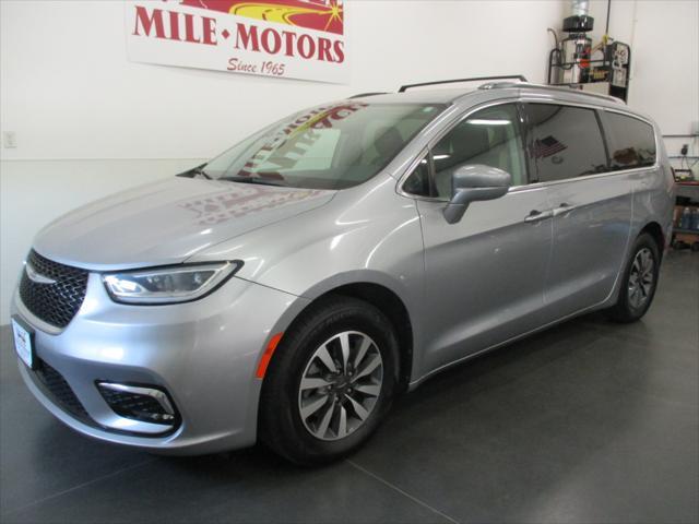 used 2021 Chrysler Pacifica car, priced at $27,950