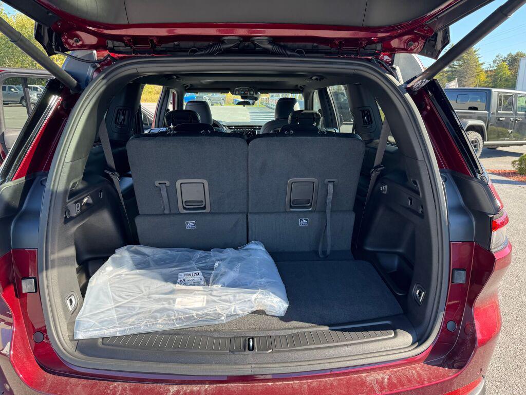 new 2025 Jeep Grand Cherokee L car, priced at $50,375