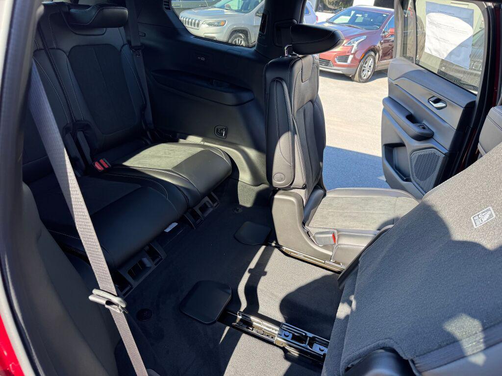 new 2025 Jeep Grand Cherokee L car, priced at $50,375