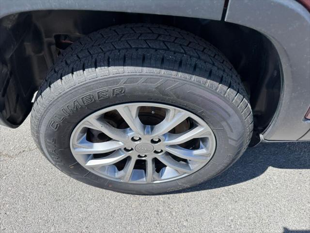 used 2021 Jeep Cherokee car, priced at $24,995