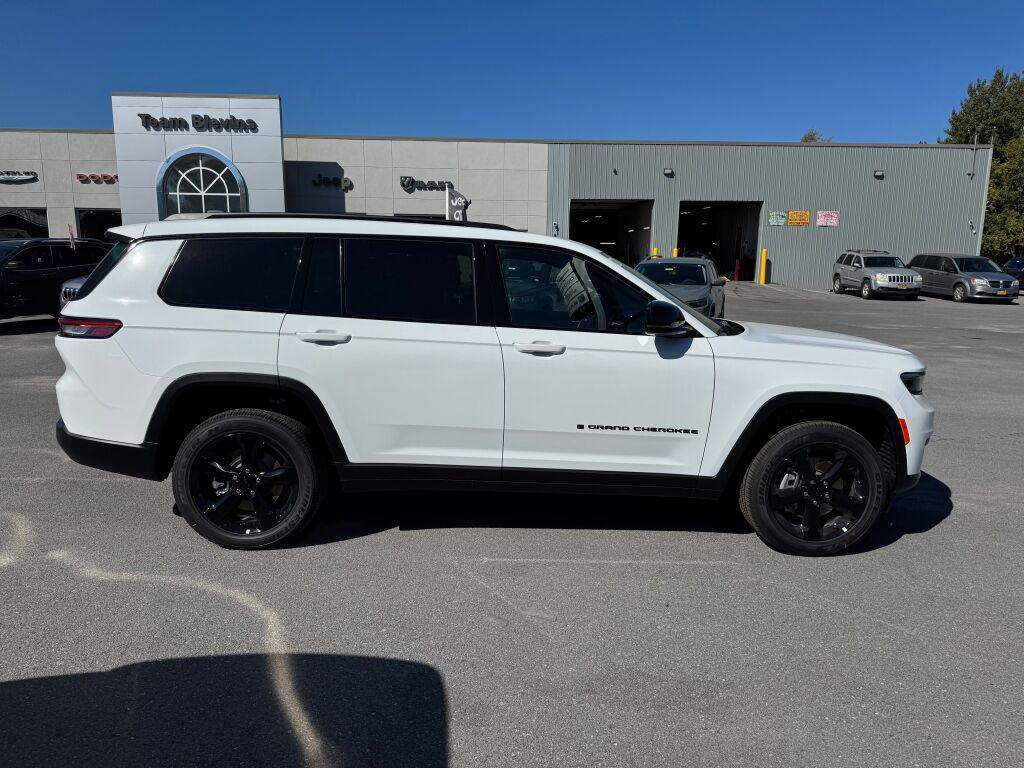 new 2025 Jeep Grand Cherokee L car, priced at $49,780