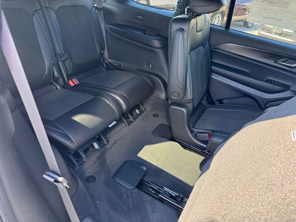 new 2025 Jeep Grand Cherokee L car, priced at $49,780