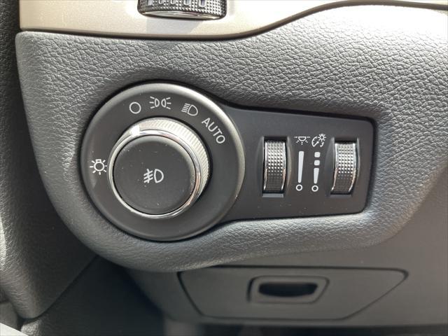 used 2016 Jeep Cherokee car