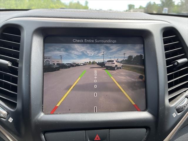 used 2016 Jeep Cherokee car