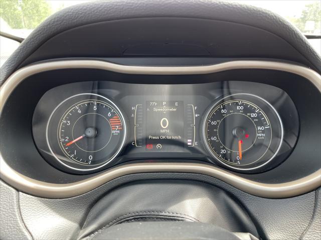 used 2016 Jeep Cherokee car