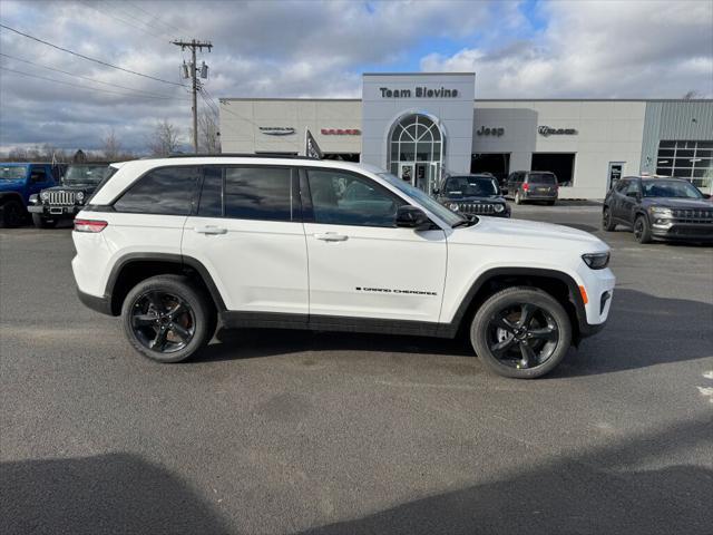 new 2025 Jeep Grand Cherokee car, priced at $47,580