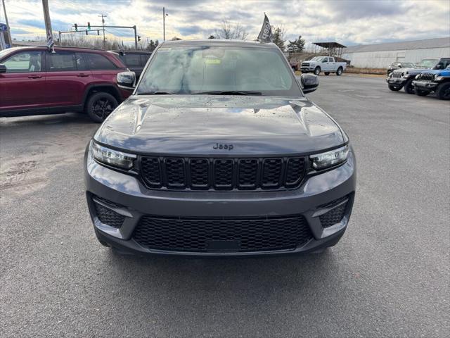 new 2025 Jeep Grand Cherokee car, priced at $48,175