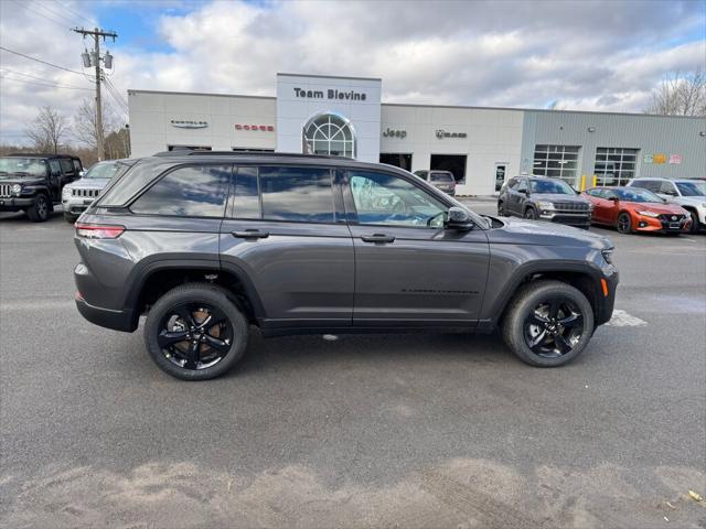 new 2025 Jeep Grand Cherokee car, priced at $48,175