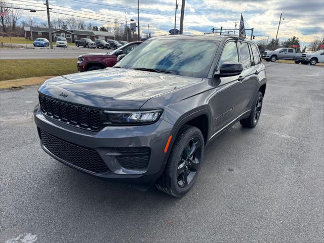 new 2025 Jeep Grand Cherokee car, priced at $48,175