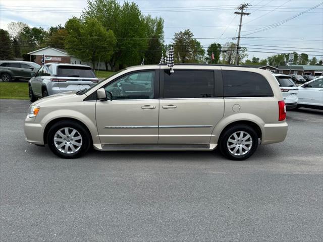 used 2014 Chrysler Town & Country car, priced at $8,995