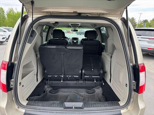 used 2014 Chrysler Town & Country car, priced at $8,995