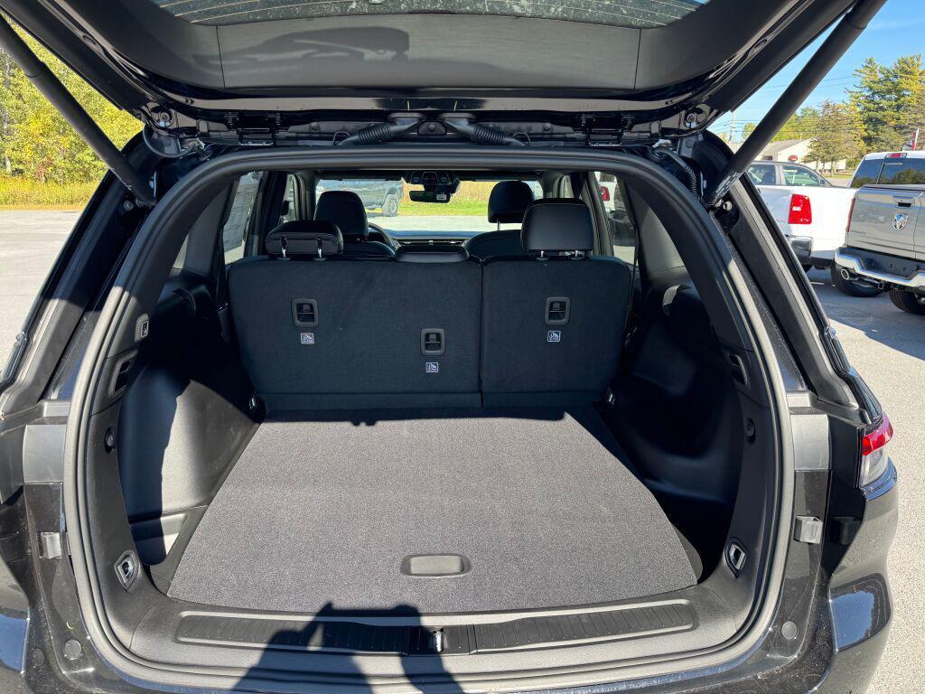 new 2025 Jeep Grand Cherokee car, priced at $48,375