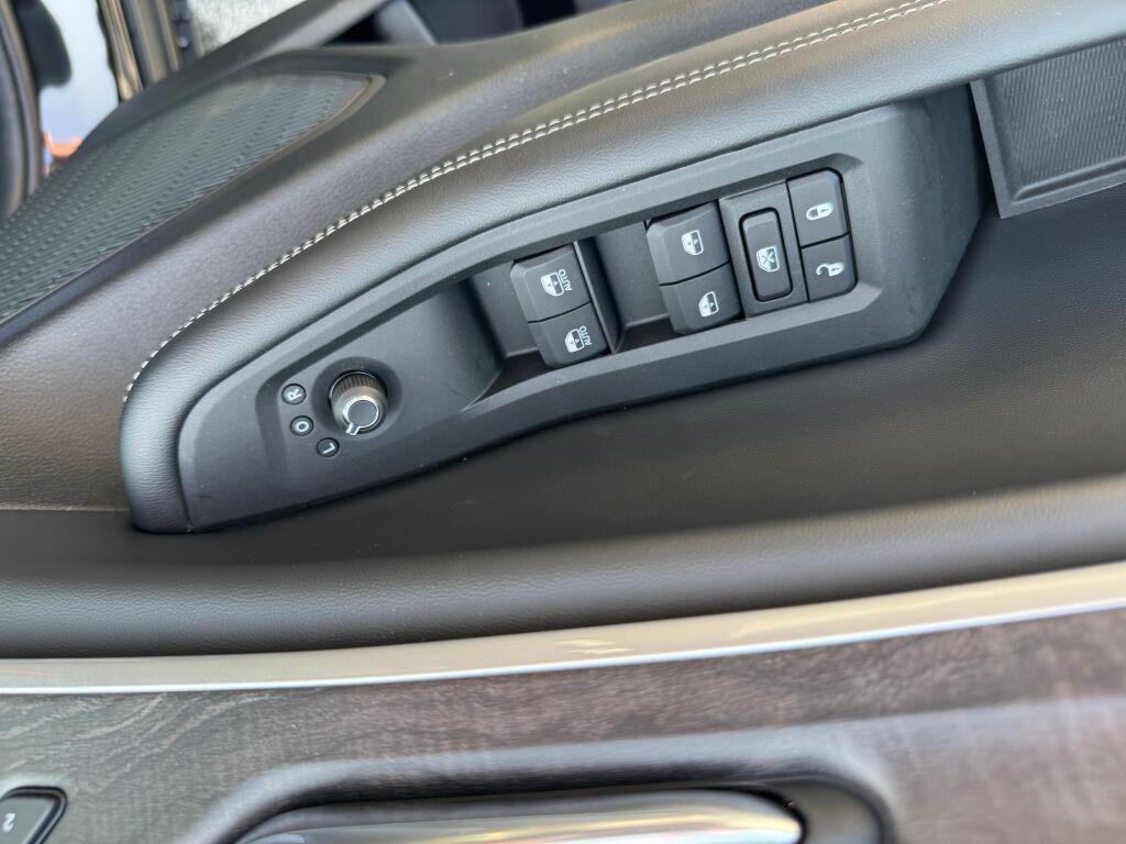 new 2025 Jeep Grand Cherokee car, priced at $52,735
