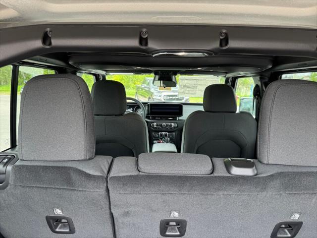 new 2025 Jeep Wrangler car, priced at $53,075