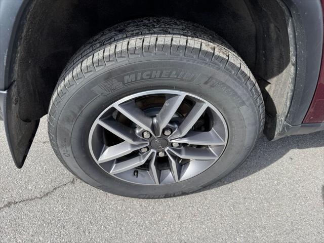 used 2021 Jeep Grand Cherokee car, priced at $27,995
