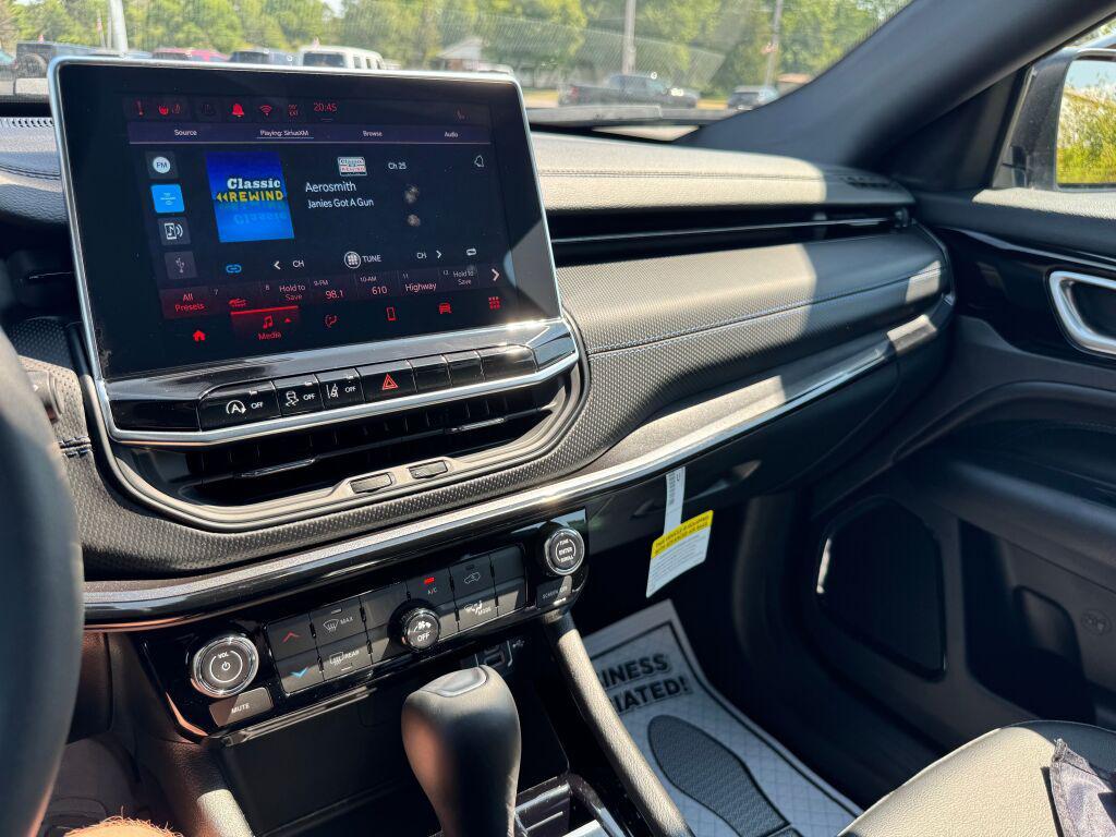 new 2025 Jeep Compass car, priced at $32,755