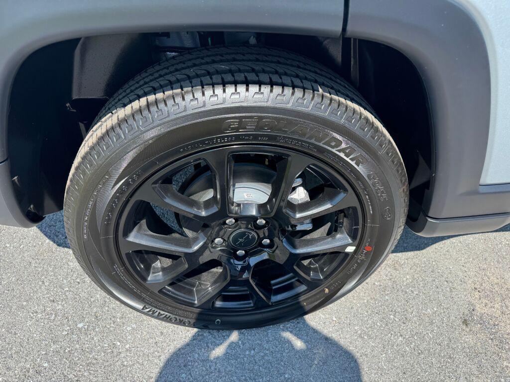 new 2025 Jeep Compass car, priced at $32,755