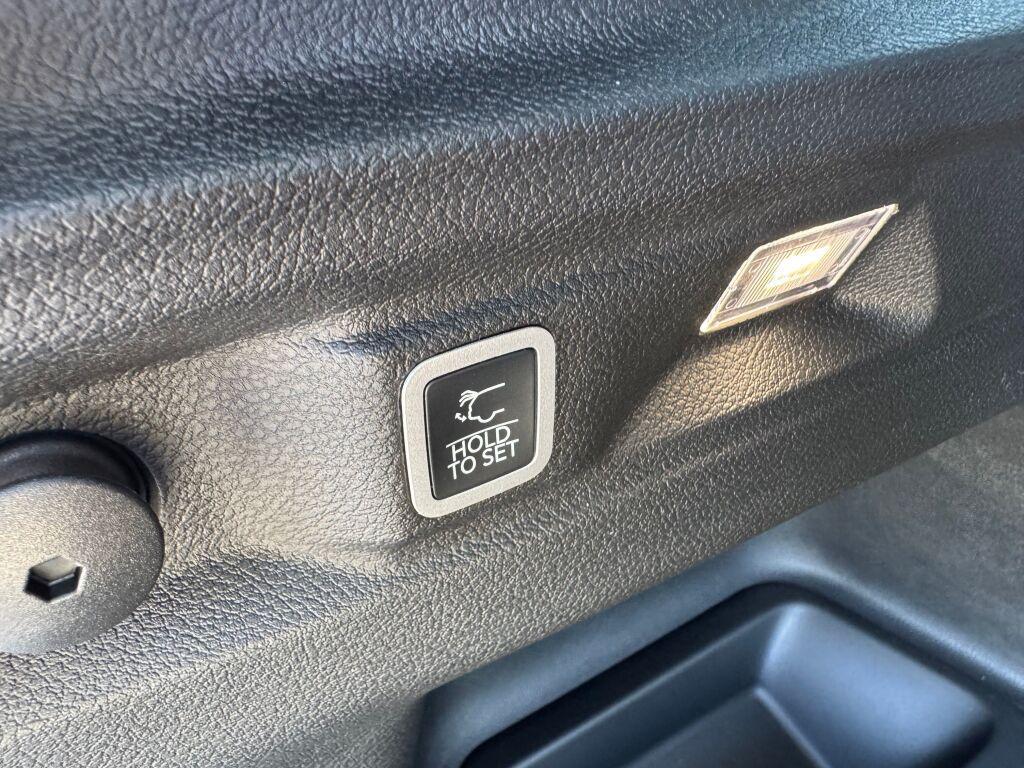 new 2025 Jeep Grand Cherokee L car, priced at $49,780