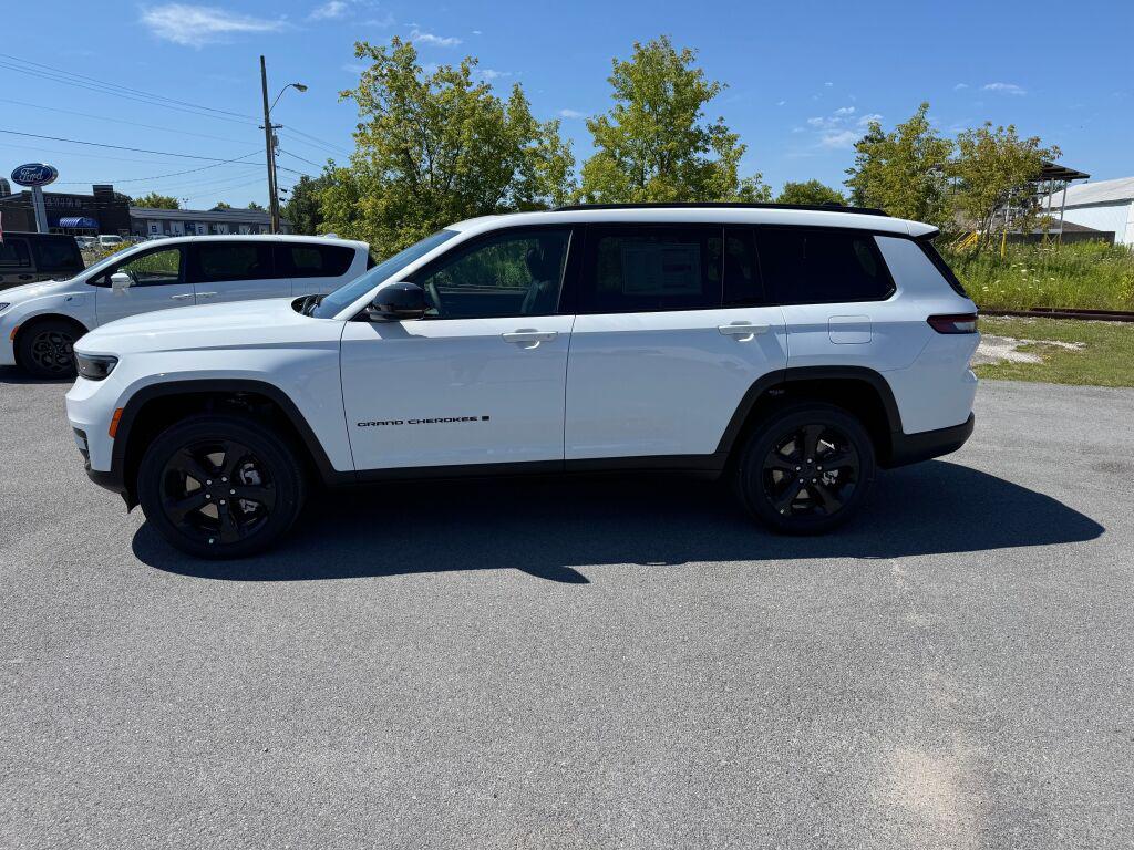 new 2025 Jeep Grand Cherokee L car, priced at $49,780