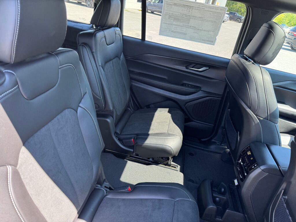 new 2025 Jeep Grand Cherokee L car, priced at $49,780