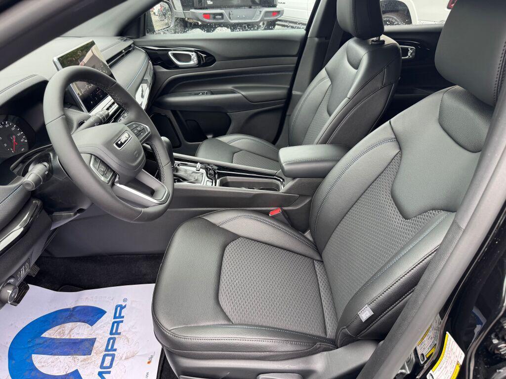 new 2025 Jeep Compass car, priced at $32,755